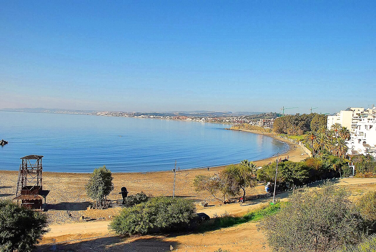 Playa del Cristo beach, Estepona